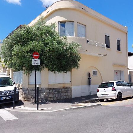 A 10Mn Des Arenes F2 Au Calme Avec Garage Gratuit Nîmes Exterior foto